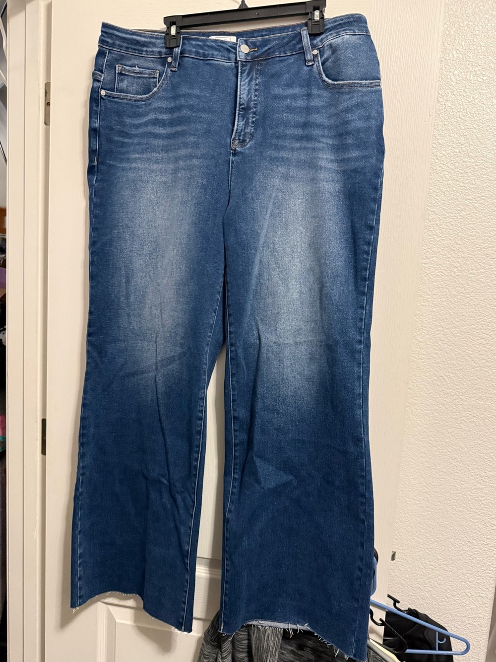 Moco Boutique Everyday Comfort Tummy Control Jeans